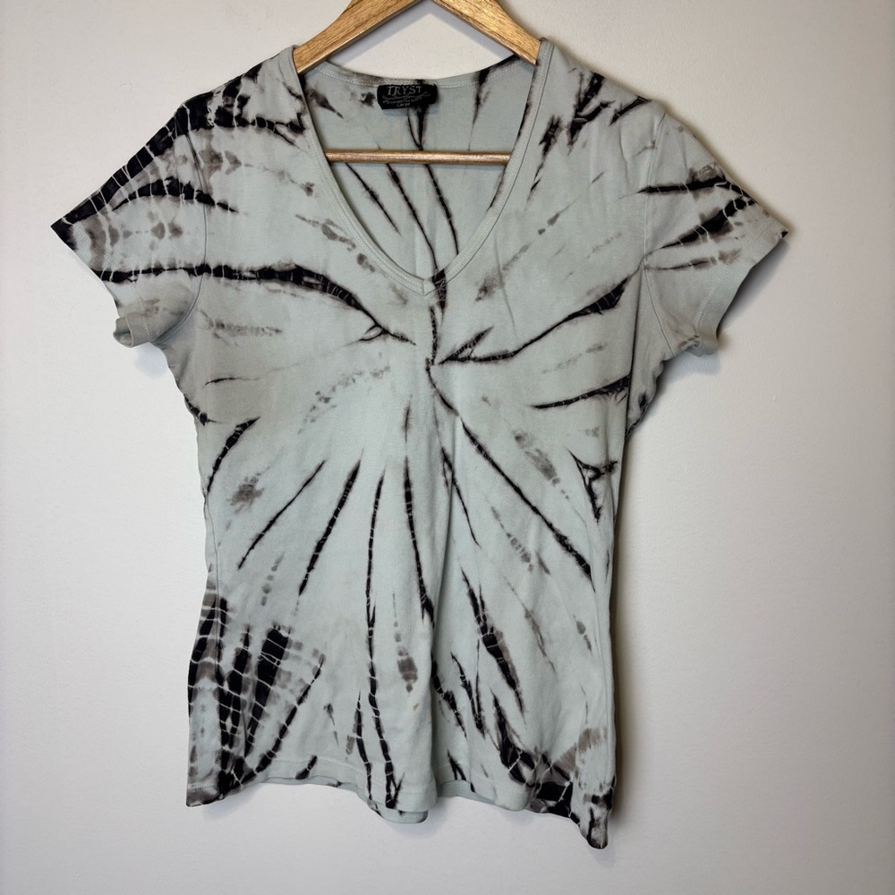 Tryst Tie Dye Y2K Top Tee Shirt White and Black